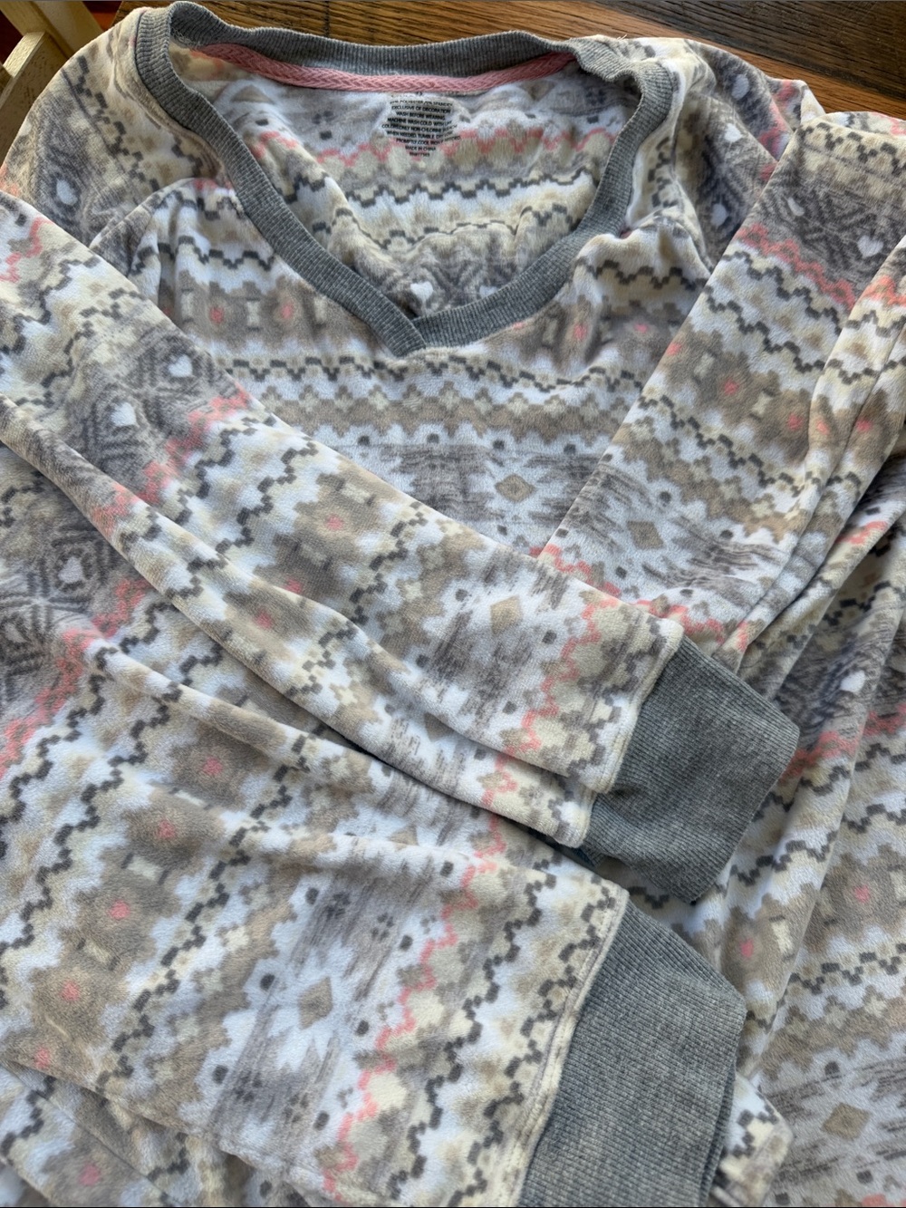 Cuddl Duds women Fair Isle Fleece Pajama set  in Gray, Pink, Cream